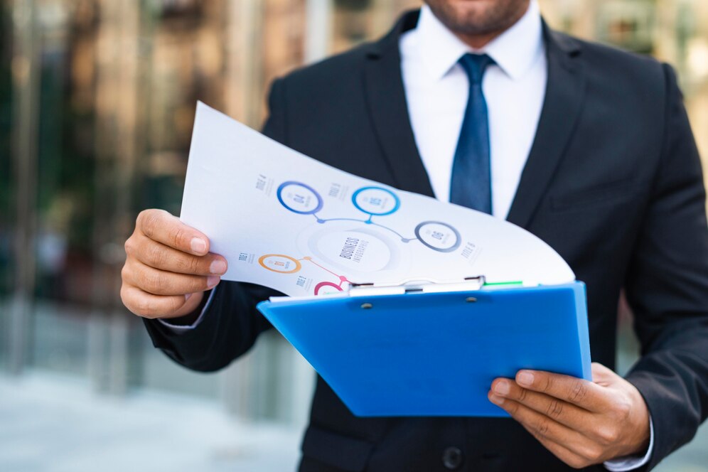 ما هي معايير IFRS؟ ولماذا تُعتبر المعيار العالمي في المحاسبة؟