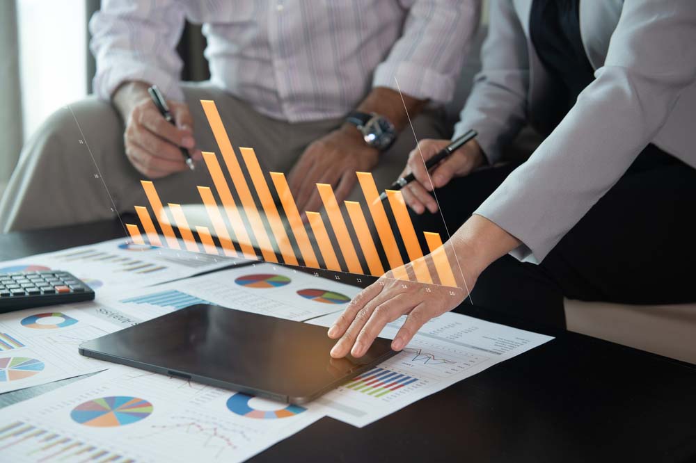 هل أتمتة العمليات تستحق الاستثمار؟ تحليل ROI للشركات