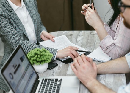 دورات المحاسبة والمالية في دبي: مهارات أساسية لمستقبل أفضل