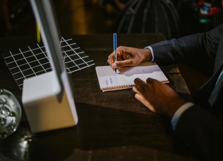 دليل يشرح أهم النقاط عن التقارير المالية والمحاسبية​